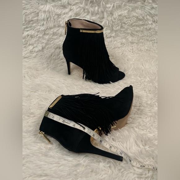 Louise et Cie | Lo-Jayane | Black Fringe Stiletto
Suede Peep Toe Boot - Picture 9 of 11